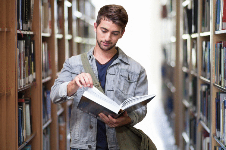 10 Books That Will Make You Win in Life – As Shared by Ankur Warikoo Blog Image